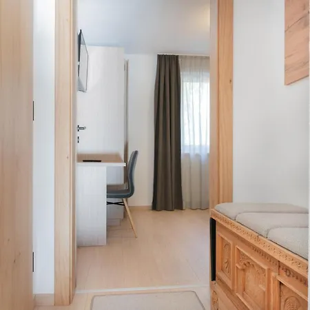 Vista Apartments-2
